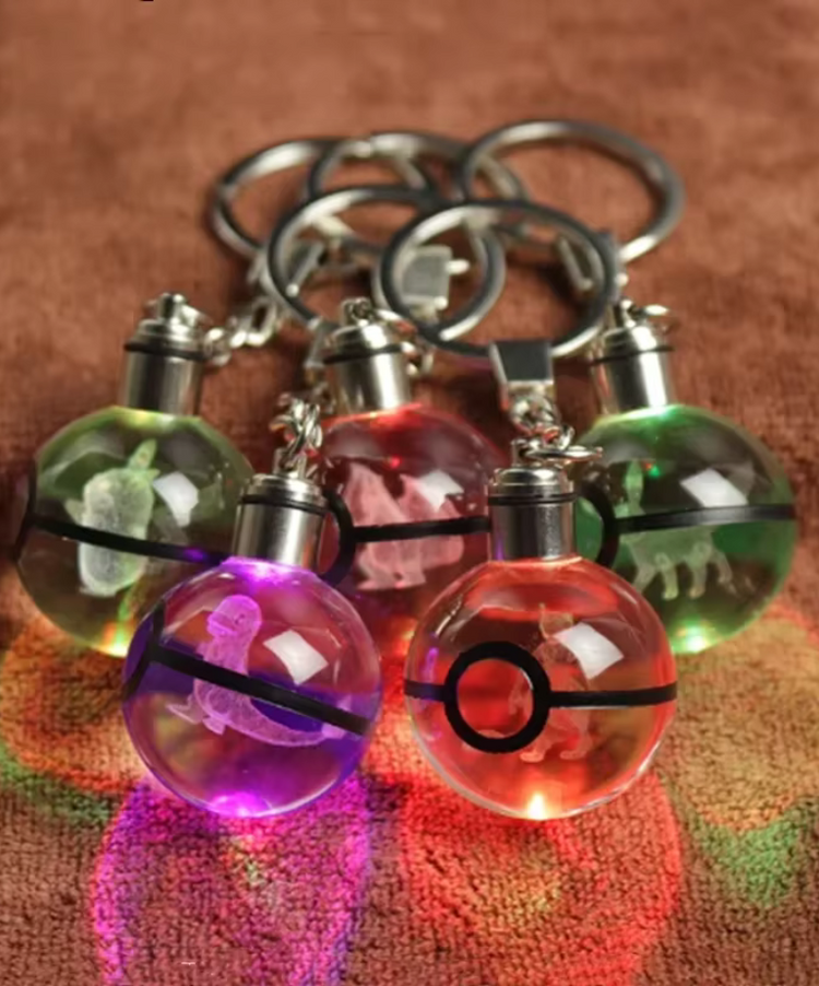 Llaveros Pokémon Cristal 3D LED | Coleccionables Premium Perú